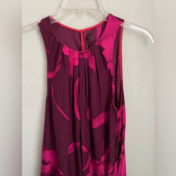 Common Thread Floral Silk Sleeveless Long Blouse Top Fuschia & Burgundy Size M - Picture 2 of 9